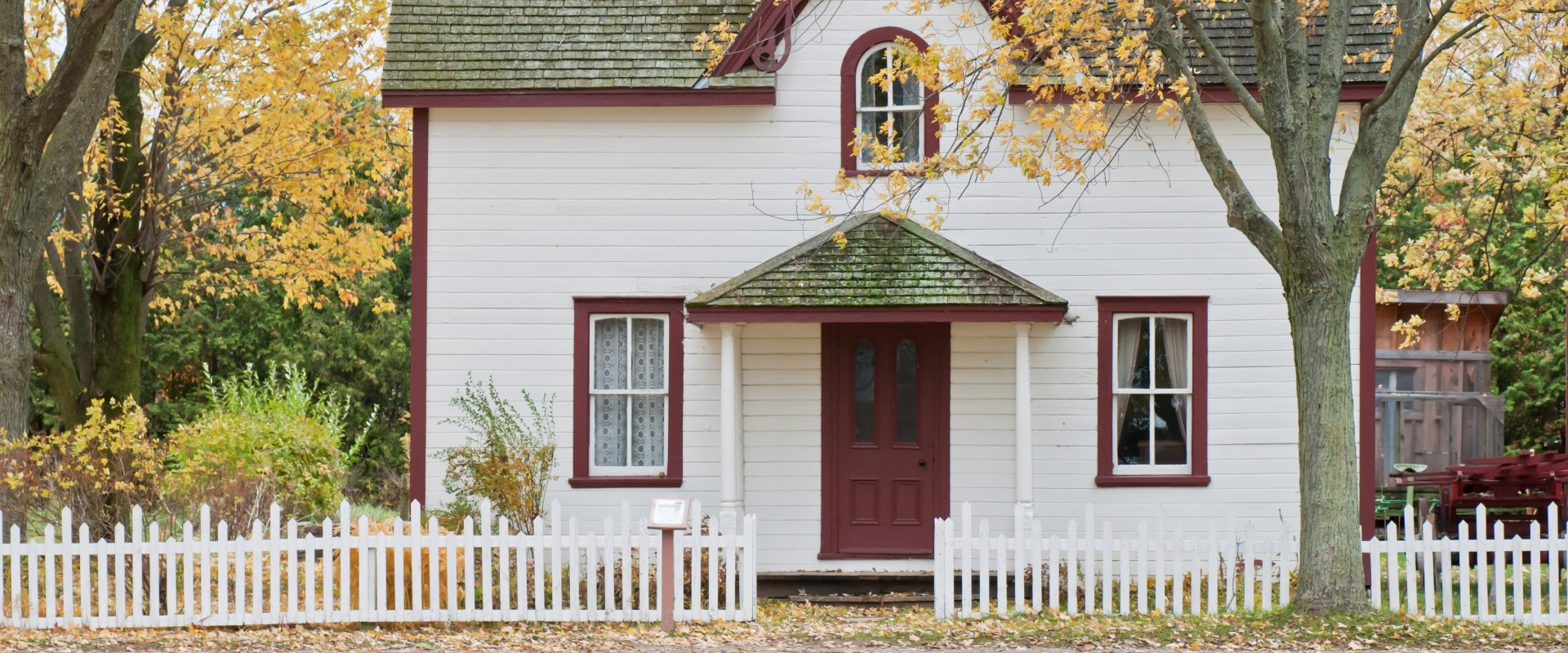 What are the Benefits and Drawbacks of Refinancing Your Home Loan?